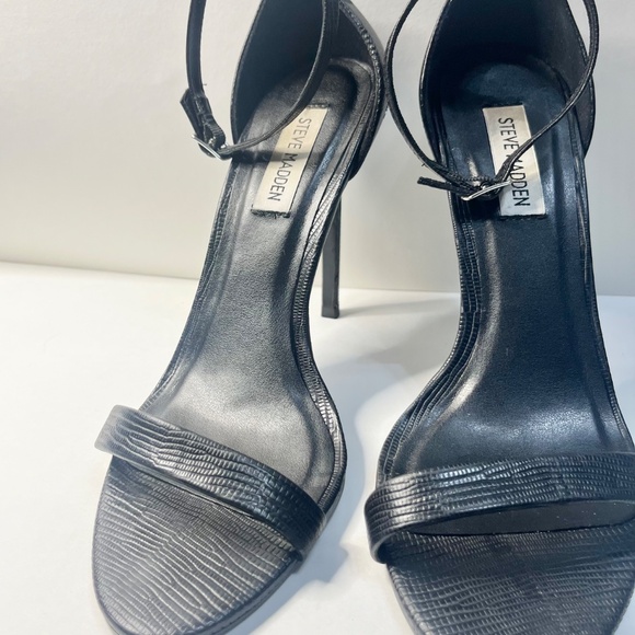 Steve Madden black Ankle Strap Heel - Picture 11 of 11